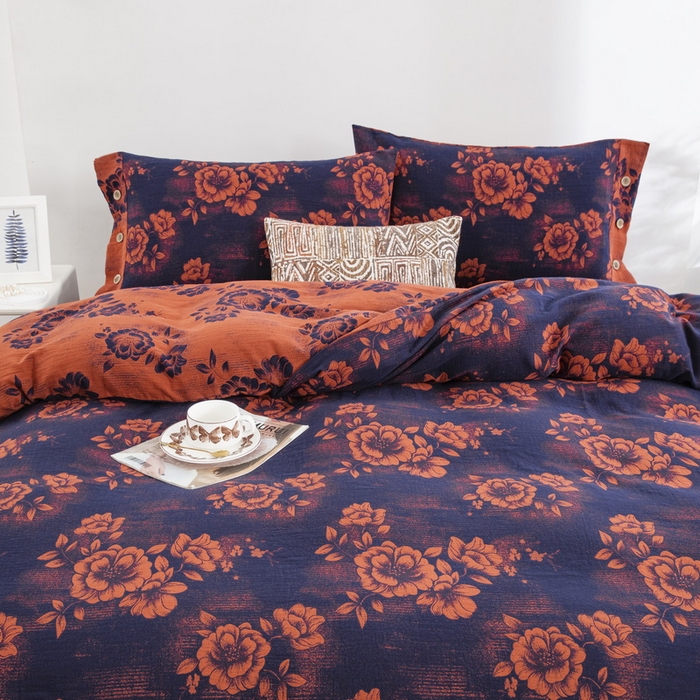 91家纺网 家纺一手货源 找家纺 2025新款全棉色织双层纱纽扣款四件套 云纱-深兰