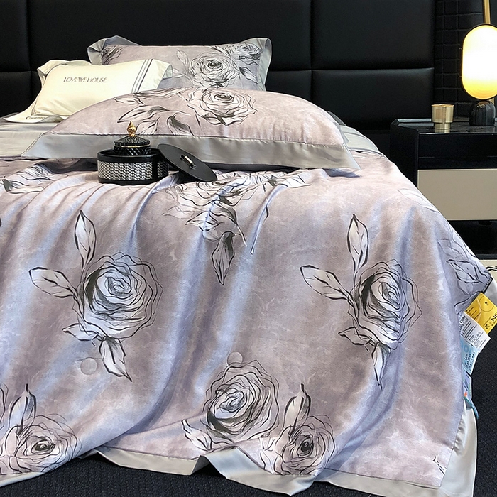 91家纺网 家纺一手货源 找家纺 若未家居 LOVEWE HOUSE 2025新款兰精天丝印花夏被及夏被四件套 叶罗丽玫瑰 灰（床单款+床盖款）