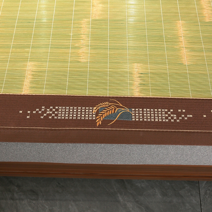 91家纺网 家纺一手货源 找家纺 森璐家纺 2025新款茶香养生竹席藤席草席冰丝席凉席子 竹叶青-反面冰丝