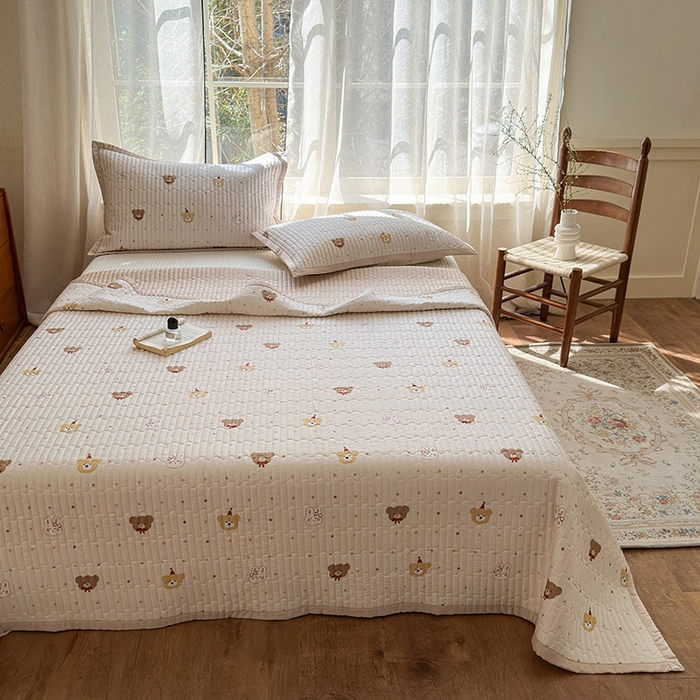 91家纺网 家纺一手货源 找家纺 美优兰 2025春夏新款双面天丝高温砂洗床盖 小熊礼物