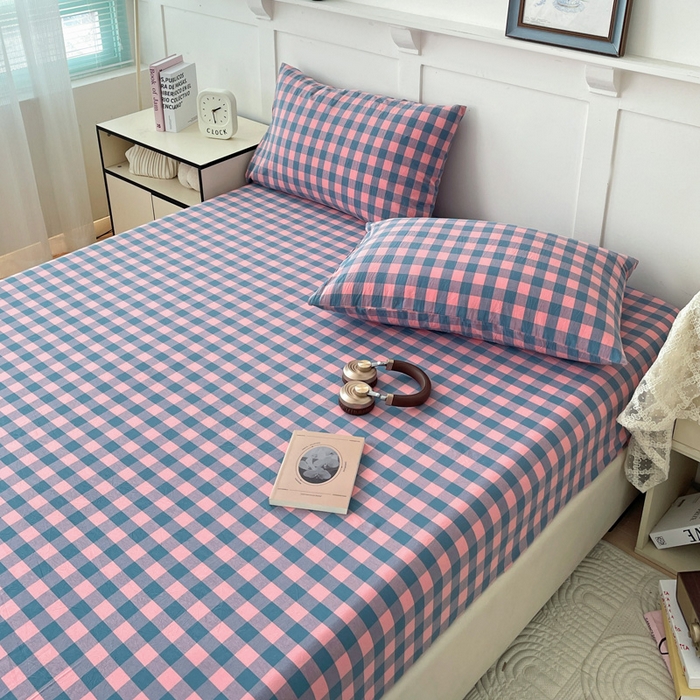 91家纺网 家纺一手货源 找家纺 2025新款全棉水洗棉套件-单床笠 粉灰小格