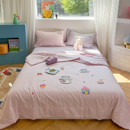 91家纺网 家纺一手货源 找家纺 （总）TT.one 塔塔家居 TT.one 塔塔家居 TT.one 塔塔家居 2025新款全棉双层纱毛巾绣萌宠系列夏被