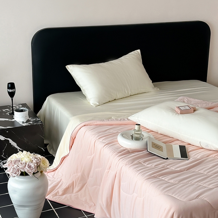 91家纺网 家纺一手货源 找家纺 时年家纺 2025新款升级版180克高定即刻凉感夏被 奶油粉