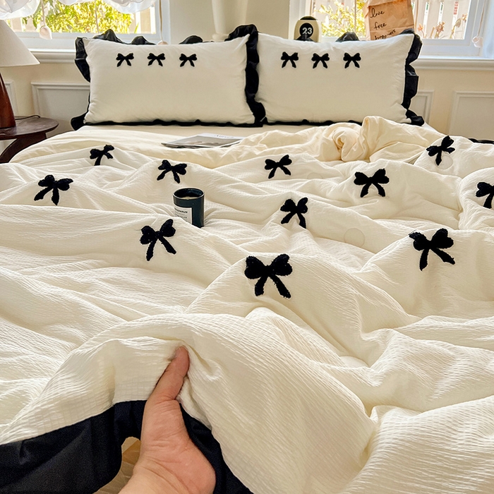 91家纺网 家纺一手货源 找家纺 梦之岛 2025新款韩版小泡泡水洗棉毛巾绣四件套-蝶梦 蝶梦蝴蝶结-奶白