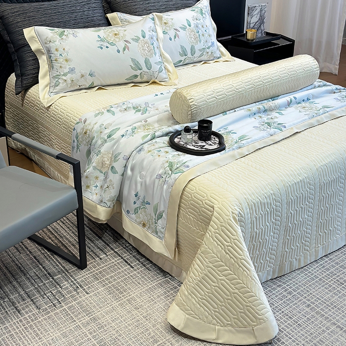 91家纺网 家纺一手货源 找家纺 若未家居 LOVEWE HOUSE 2025新款兰精天丝印花夏被及夏被四件套 白茶（床单款+床盖款）