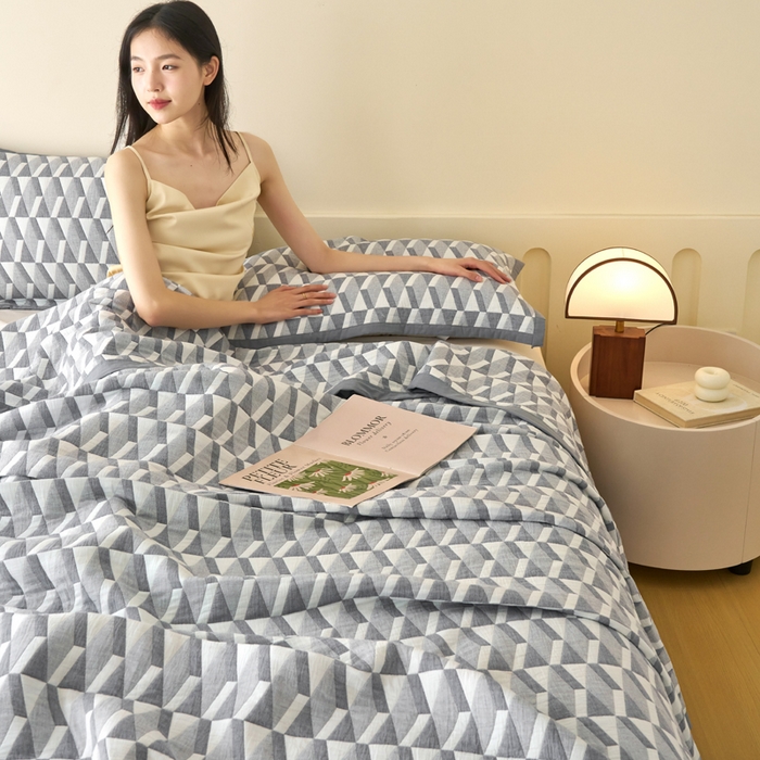 91家纺网 家纺一手货源 找家纺 棠薇家纺  2025新款北欧风盖毯毛巾被 菱格灰