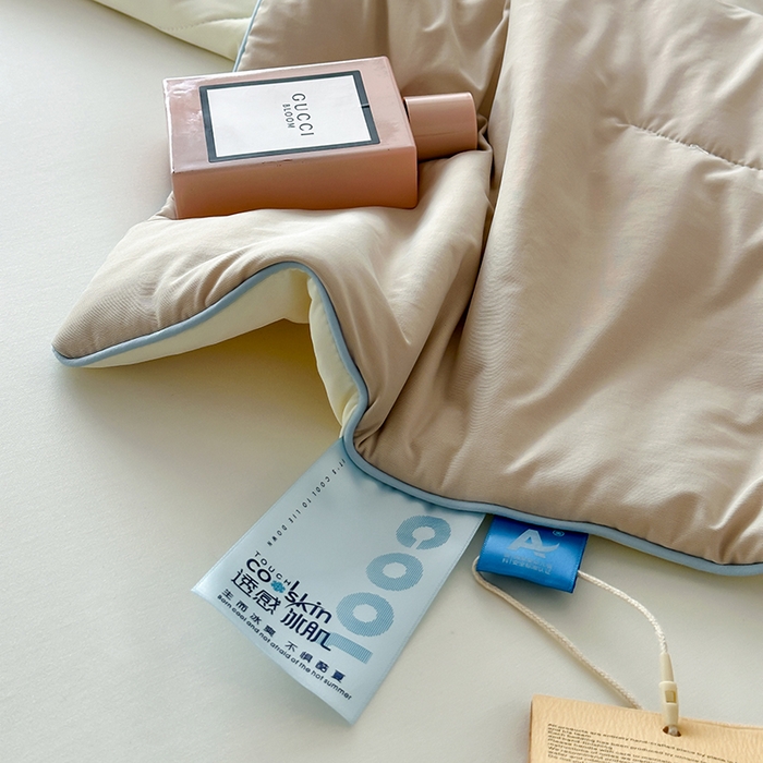 91家纺网 家纺一手货源 找家纺 时年家纺 2025新款升级版180克高定即刻凉感夏被 奶咖米