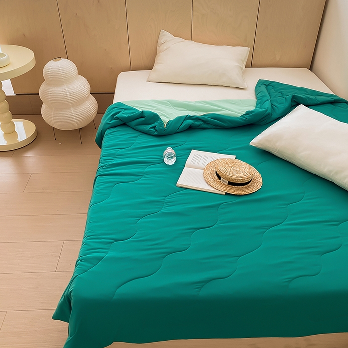 91家纺网 家纺一手货源 找家纺 时年家纺 2025新款升级版180克高定即刻凉感夏被 西瓜绿