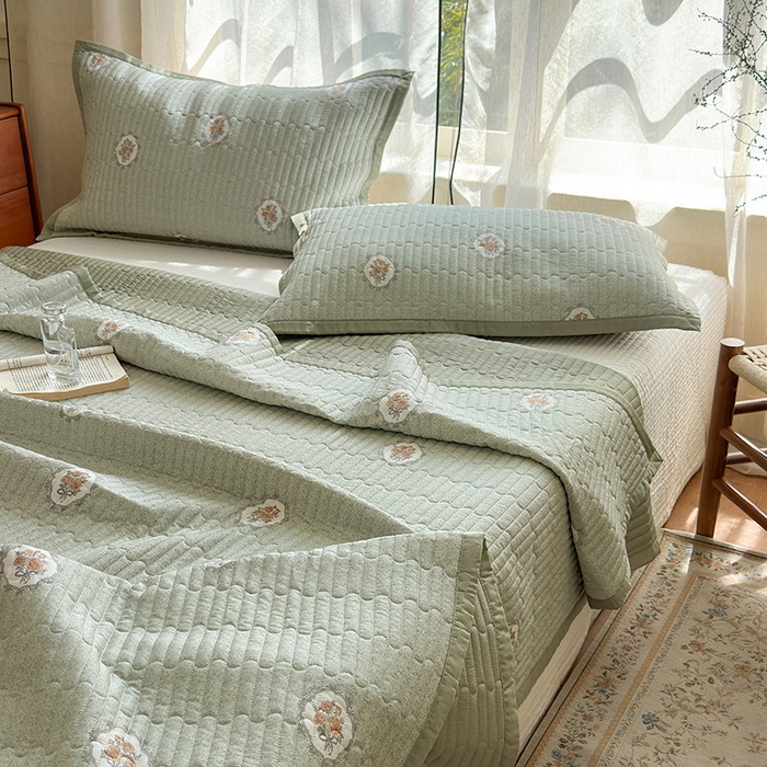 91家纺网 家纺一手货源 找家纺 美优兰 2025春夏新款双面天丝高温砂洗床盖 繁花