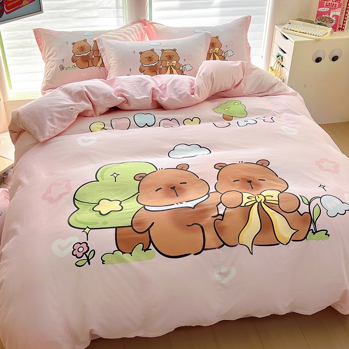 91家纺网 家纺一手货源 找家纺 2025新款原创设计卡皮巴拉全棉四件套-有作品登记证书 阳光巴拉