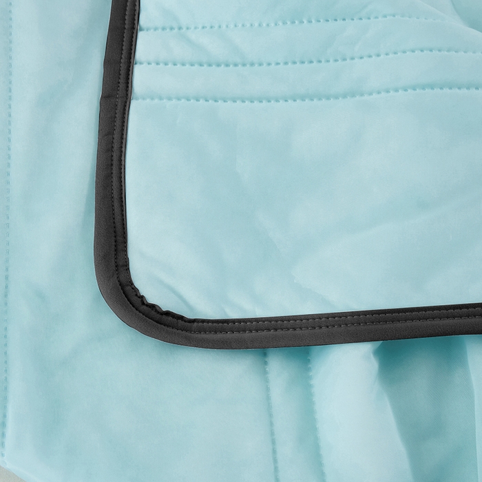 91家纺网 家纺一手货源 找家纺 丝薇雅 2025新款凉感丝夏被冰淇淋夏凉被 黑边-条纹浅绿