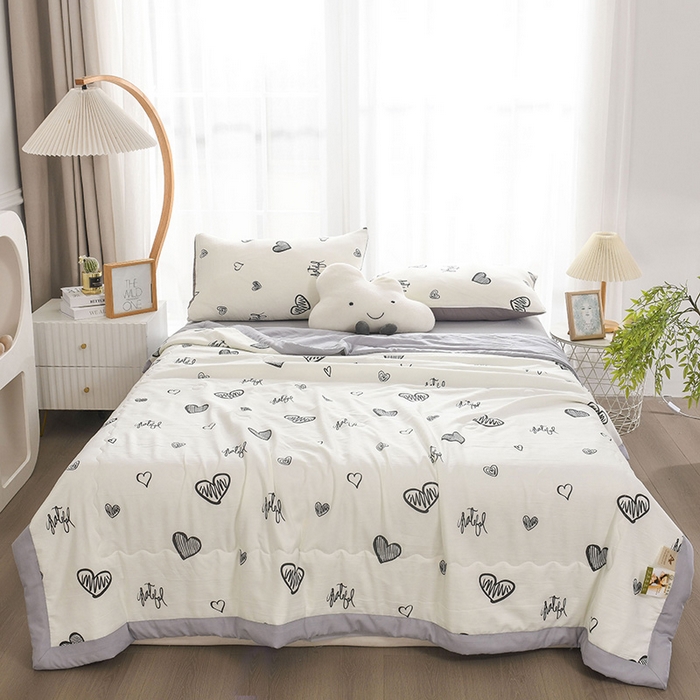 91家纺网 家纺一手货源 找家纺 红日子纺织品 2025新款棉麻夏被四件套 黑白爱心