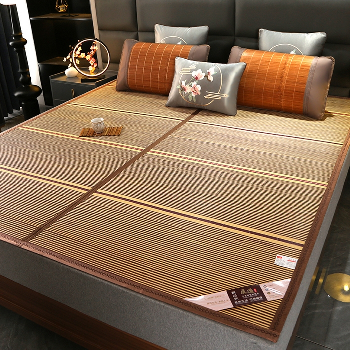 91家纺网 家纺一手货源 找家纺 森璐家纺 2025新款茶香养生竹席藤席草席冰丝席凉席子 木纹-反面亚草