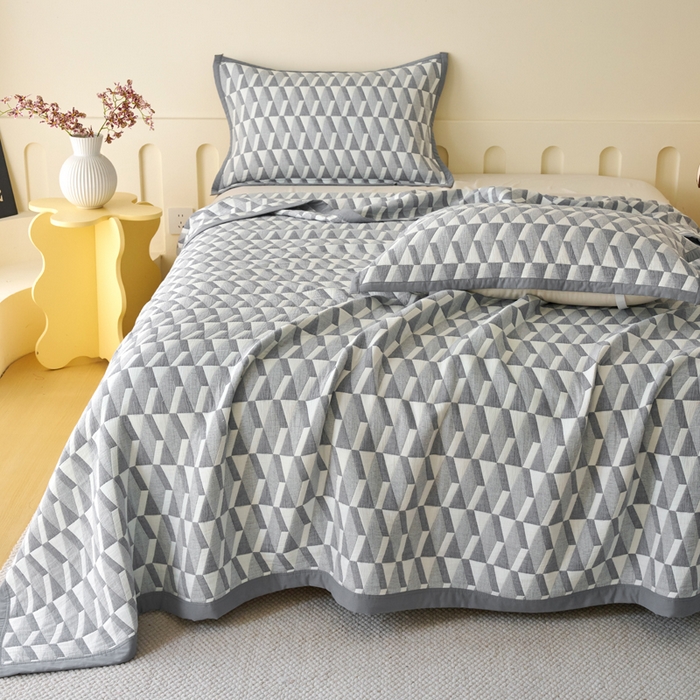 91家纺网 家纺一手货源 找家纺 棠薇家纺  2025新款北欧风盖毯毛巾被 菱格灰