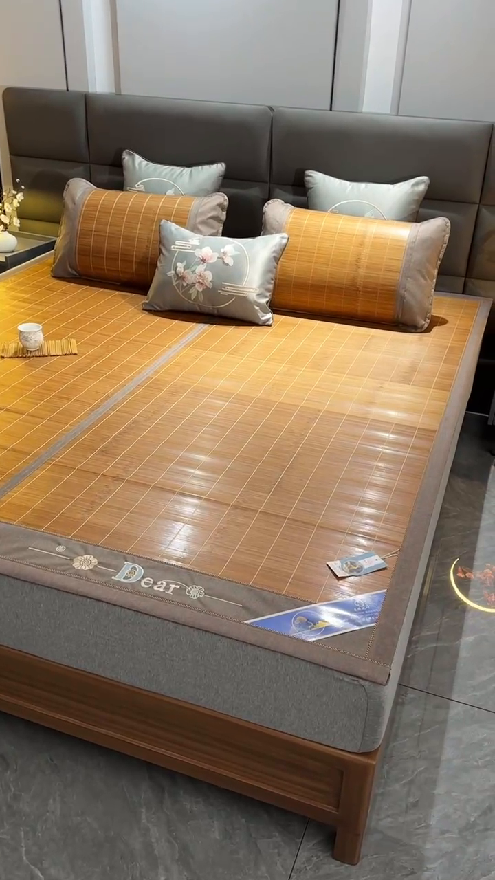 91家纺网 家纺一手货源 找家纺 森璐家纺 2025新款茶香养生竹席藤席草席冰丝席凉席子 2.6镜面对接席-反面冰丝