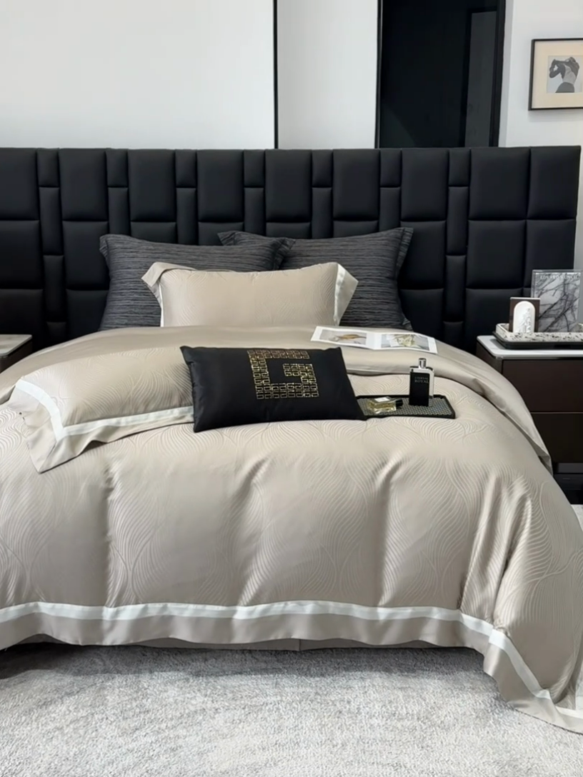 91家纺网 家纺一手货源 找家纺 若未家居 LOVEWE HOUSE 2025新款天丝提花套件撞色轻奢风四件套-天丝布拉格 天丝布拉格 香槟米