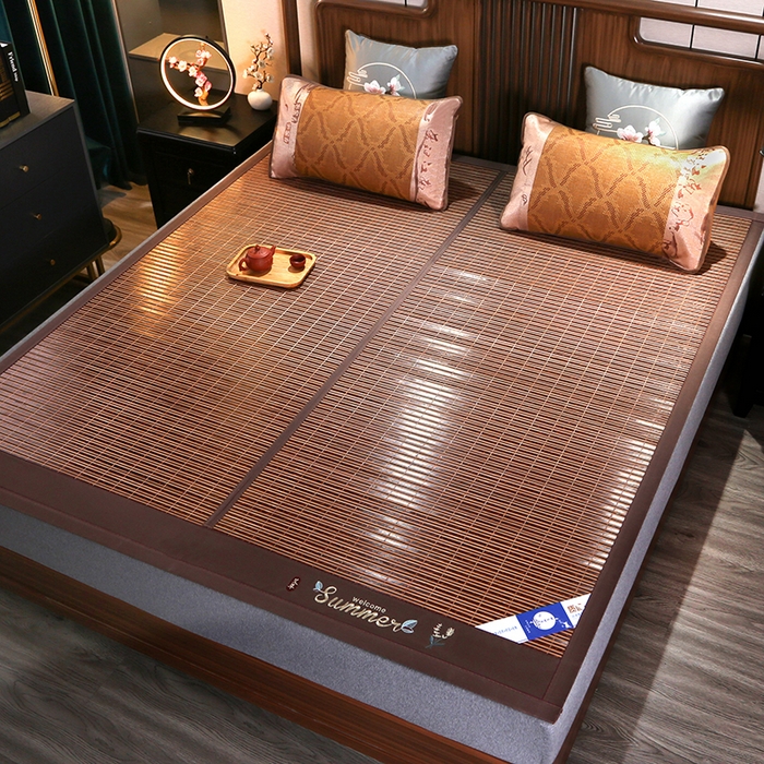 91家纺网 家纺一手货源 找家纺 鸣创 2025新款碳光竹席艾草驱蚊凉席草席藤席 一帆风顺