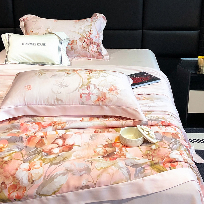 91家纺网 家纺一手货源 找家纺 若未家居 LOVEWE HOUSE 2025新款兰精天丝印花夏被及夏被四件套 花西子 粉（床单款+床盖款）
