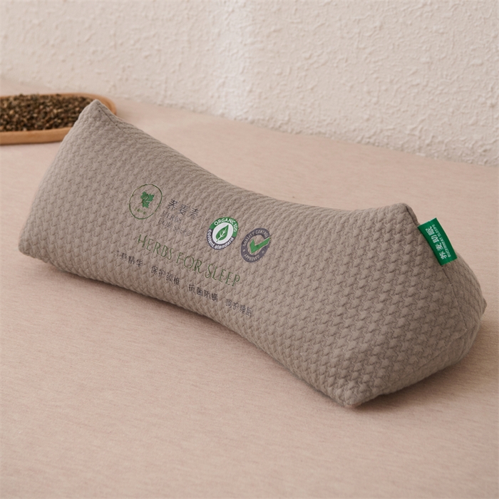 91家纺网 家纺一手货源 找家纺 芯洲 2025新款针织棉荞麦三角枕护颈保健工艺枕枕头枕芯 针织三角颈椎枕-咖40*10cm/只（加艾草混合）