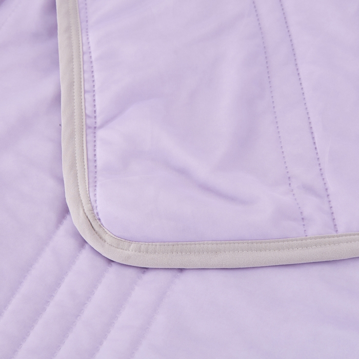 91家纺网 家纺一手货源 找家纺 丝薇雅 2025新款凉感丝夏被冰淇淋夏凉被 条纹紫色