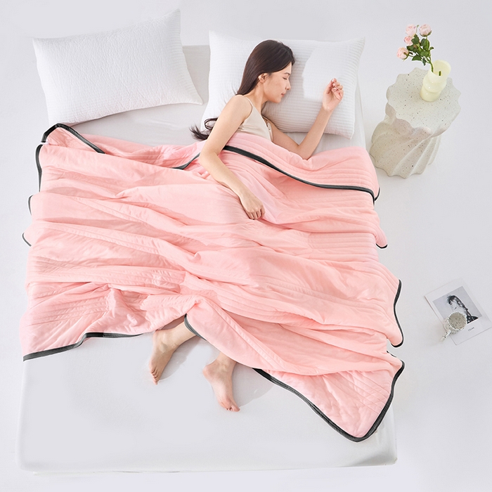 91家纺网 家纺一手货源 找家纺 丝薇雅 2025新款凉感丝夏被冰淇淋夏凉被 黑边-玉色