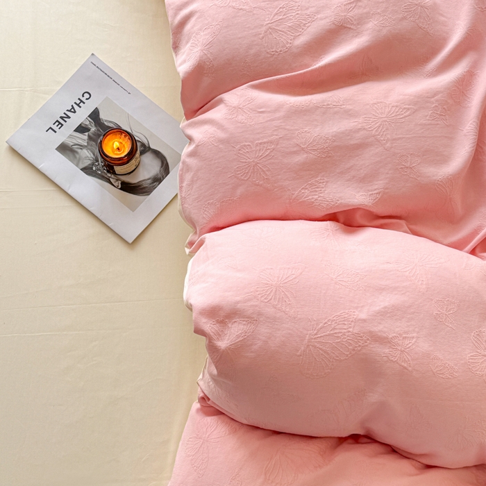 91家纺网 家纺一手货源 找家纺 若未家居 LOVEWE HOUSE 2025新款50S色织空气层水洗大提花全棉四件套 梦蝶-仙桃粉