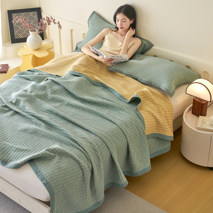 91家纺网 家纺一手货源 找家纺 棠薇家纺  2025新款北欧风盖毯毛巾被 星空绿