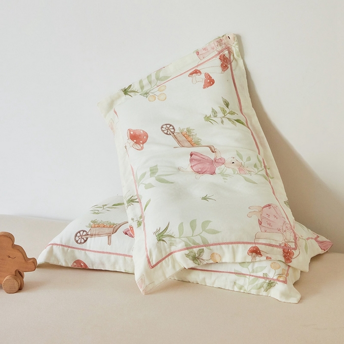 91家纺网 家纺一手货源 找家纺 嗨生活2025新款天竹系列A类竹纤维四层纱枕套 儿童枕套 幼儿园枕套 田野兔子