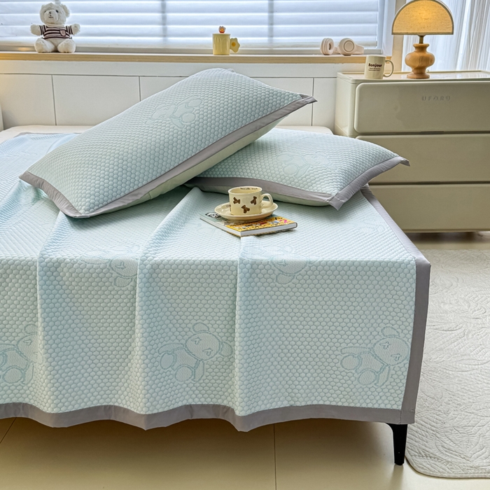 91家纺网 家纺一手货源 找家纺 999家纺   2025新款凉感提花冰豆豆凉席三件套 冰块熊-蓝（凉席款）