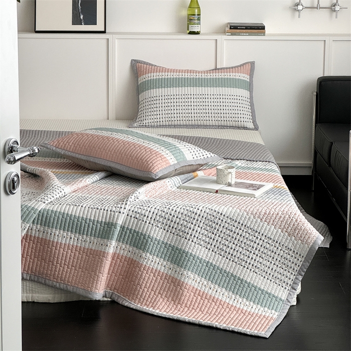 91家纺网 家纺一手货源 找家纺 美优兰 2025春夏新款双面天丝高温砂洗床盖 卡农