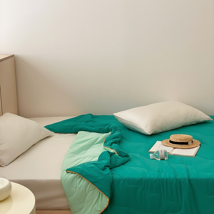 91家纺网 家纺一手货源 找家纺 时年家纺 2025新款升级版180克高定即刻凉感夏被 西瓜绿