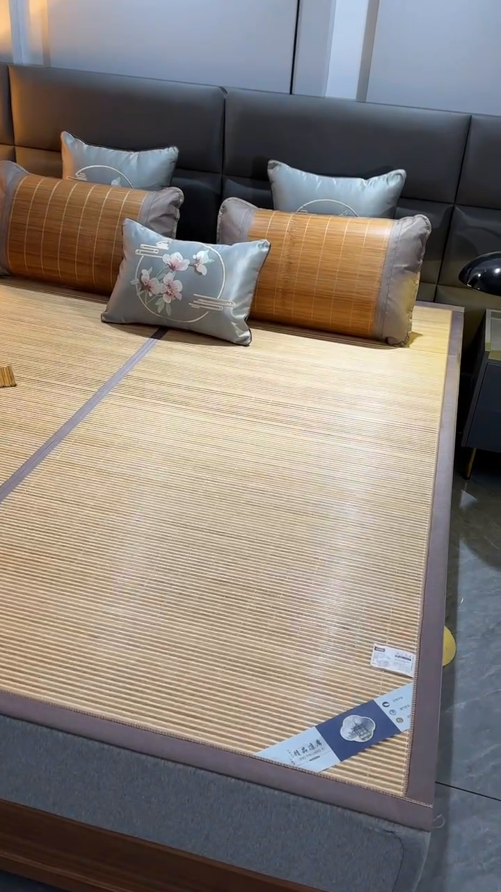 91家纺网 家纺一手货源 找家纺 森璐家纺 2025新款茶香养生竹席藤席草席冰丝席凉席子 金砖清凉席-反面亚草