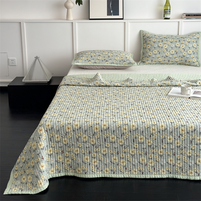 91家纺网 家纺一手货源 找家纺 美优兰 2025春夏新款双面天丝高温砂洗床盖 七里香