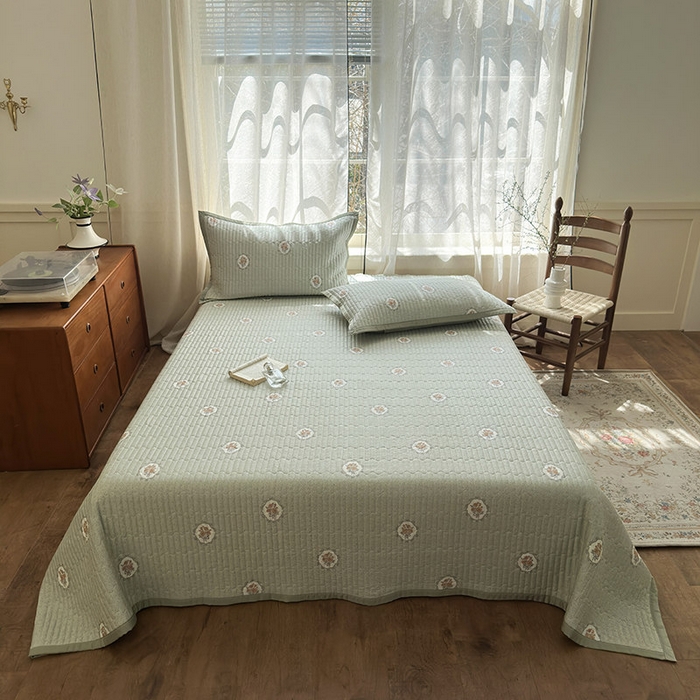 91家纺网 家纺一手货源 找家纺 美优兰 2025春夏新款双面天丝高温砂洗床盖 繁花