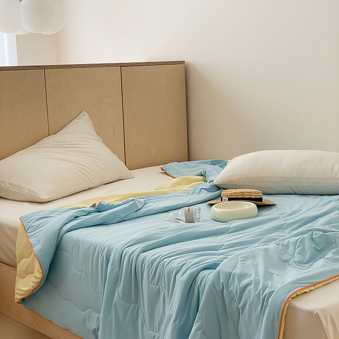 91家纺网 家纺一手货源 找家纺 时年家纺 2025新款升级版180克高定即刻凉感夏被 晴空蓝