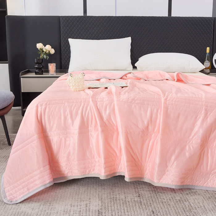 91家纺网 家纺一手货源 找家纺 丝薇雅 2025新款凉感丝夏被冰淇淋夏凉被 条纹玉色