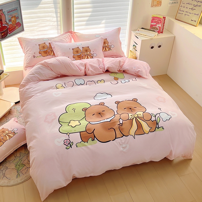 91家纺网 家纺一手货源 找家纺 2025新款原创设计卡皮巴拉全棉四件套-有作品登记证书 阳光巴拉