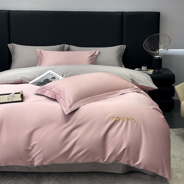 91家纺网 家纺一手货源 找家纺 皇寝世家家居 2025新款全棉纯棉A类100s长绒棉四件套刺绣绣花纯色贡缎床单款-诗雅 诗雅-如意粉