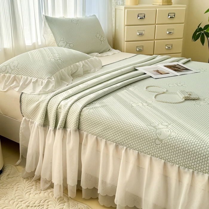 91家纺网 家纺一手货源 找家纺 999家纺   2025新款凉感提花冰豆豆凉席三件套 冰块熊-绿（床盖款）