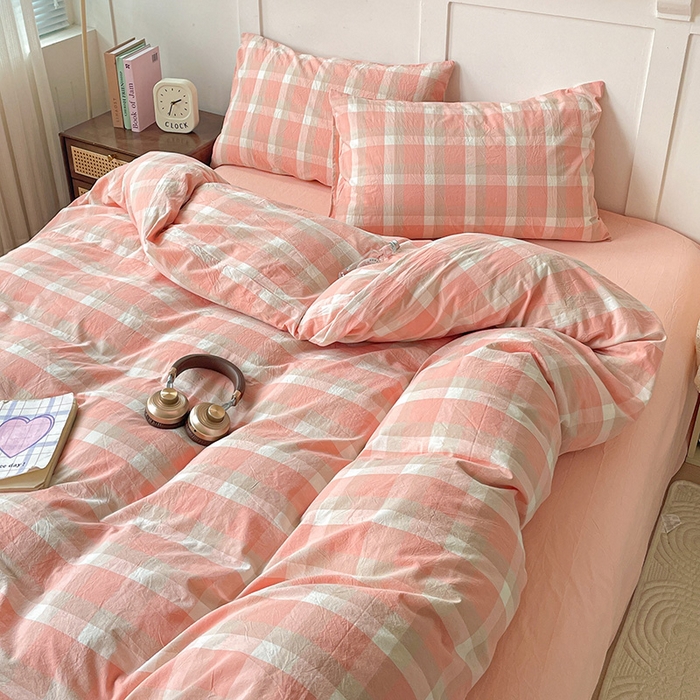 91家纺网 家纺一手货源 找家纺 大柏树 2025新款全棉水洗棉套件-床单四件套 洛伊粉咖小格