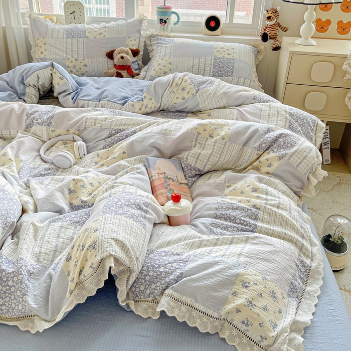 91家纺网 家纺一手货源 找家纺 仟网汇 2025新款云感皱皱双层纱全棉花边四件套 百福蓝