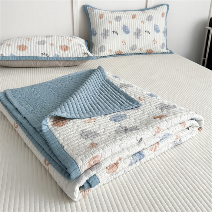 91家纺网 家纺一手货源 找家纺 美优兰 2025春夏新款双面天丝高温砂洗床盖 蓝海