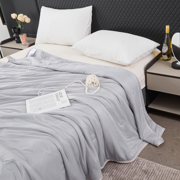 91家纺网 家纺一手货源 找家纺 丝薇雅 2025新款凉感丝夏被冰淇淋夏凉被 圆圈灰色