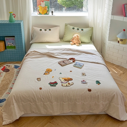 91家纺网 家纺一手货源 找家纺 （总）TT.one 塔塔家居 TT.one 塔塔家居 TT.one 塔塔家居 2025新款全棉双层纱毛巾绣萌宠系列夏被