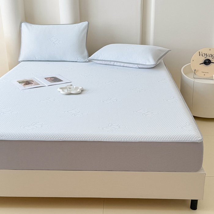 91家纺网 家纺一手货源 找家纺 999家纺   2025新款凉感提花冰豆豆凉席三件套 冰块熊-蓝（床笠款）