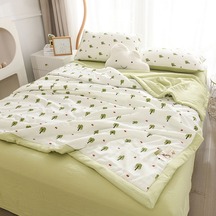 91家纺网 家纺一手货源 找家纺 红日子纺织品 2025新款棉麻夏被四件套 清新森林