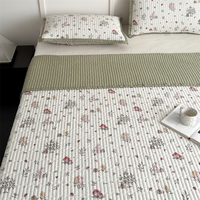 91家纺网 家纺一手货源 找家纺 美优兰 2025春夏新款双面天丝高温砂洗床盖 草坪派对