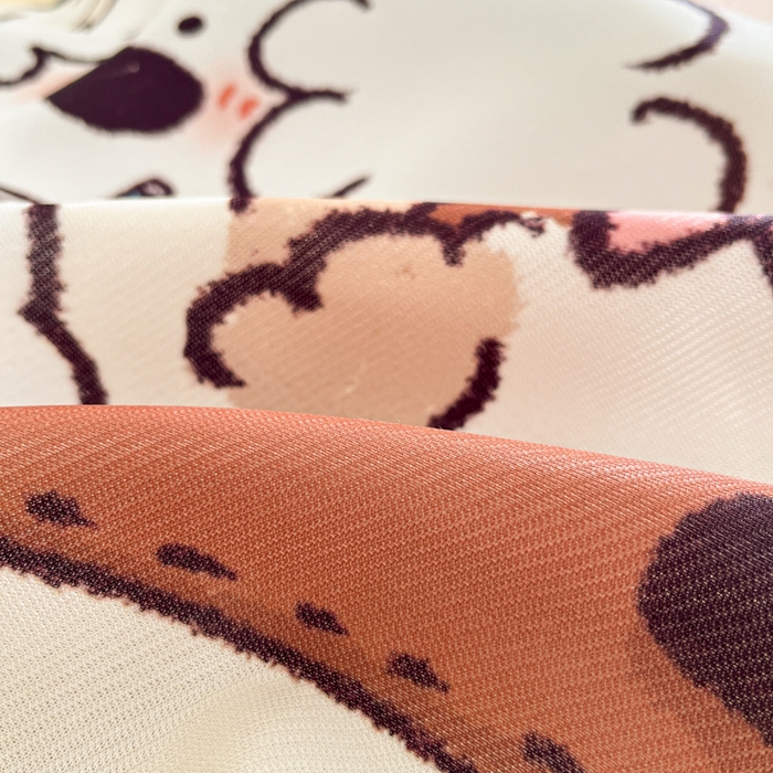 91家纺网 家纺一手货源 找家纺 金爱家  2025新款正版授权miiiiichan可爱卡通大版数码印花A类1200D冰感丝凉感席冰丝三件套平铺床笠系列 星愿小狗