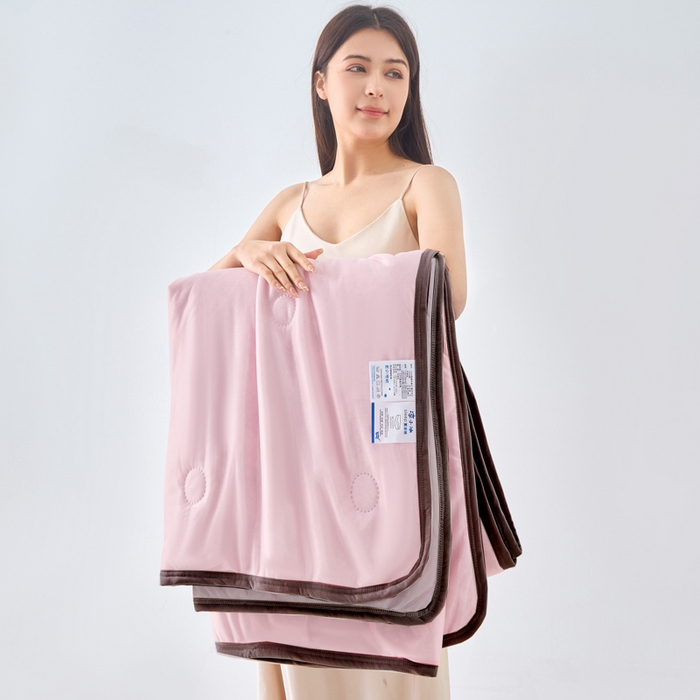 91家纺网 家纺一手货源 找家纺 丝薇雅 2025新款凉感丝夏被冰淇淋夏凉被 黑边-圆圈粉色