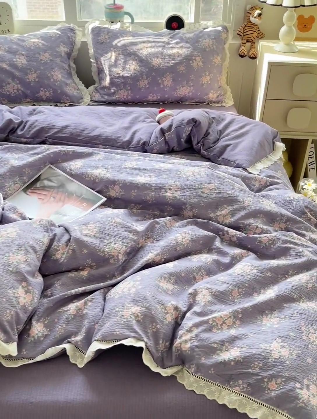 91家纺网 家纺一手货源 找家纺 仟网汇 2025新款云感皱皱双层纱全棉花边四件套 豆蔻